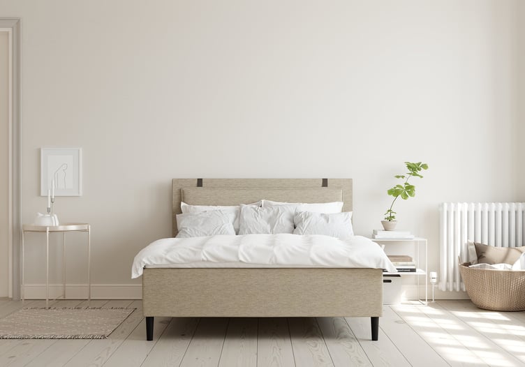 Wonderland VIP runkopatja 160x200 med/med, beige, mustat jalat + Premium Hyperflex petauspatja